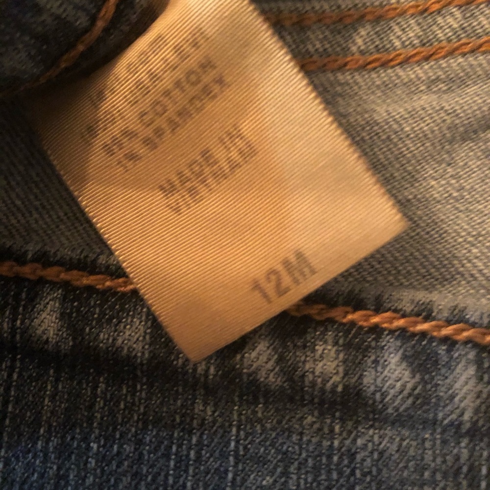 Levis - Picture 6 of 6